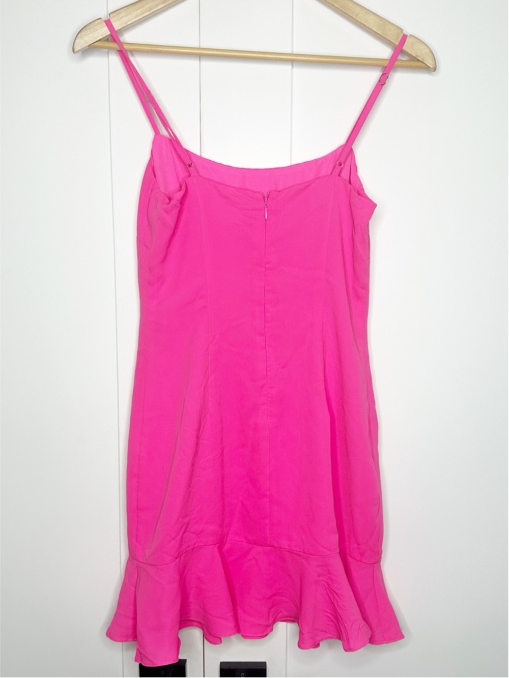 Lovers + Friends Teddy Mini Dress XS hot pink ruffle sleeveless sexy flirty date - Picture 5 of 12